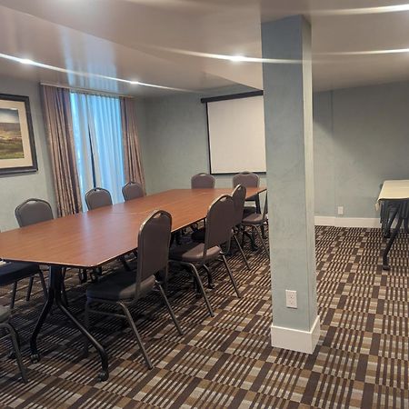 Wyndham Visalia Hotel Luaran gambar