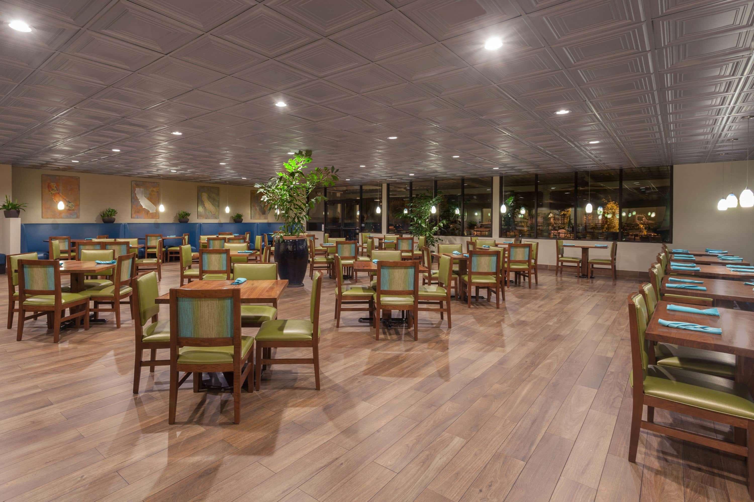 Wyndham Visalia Hotel Luaran gambar