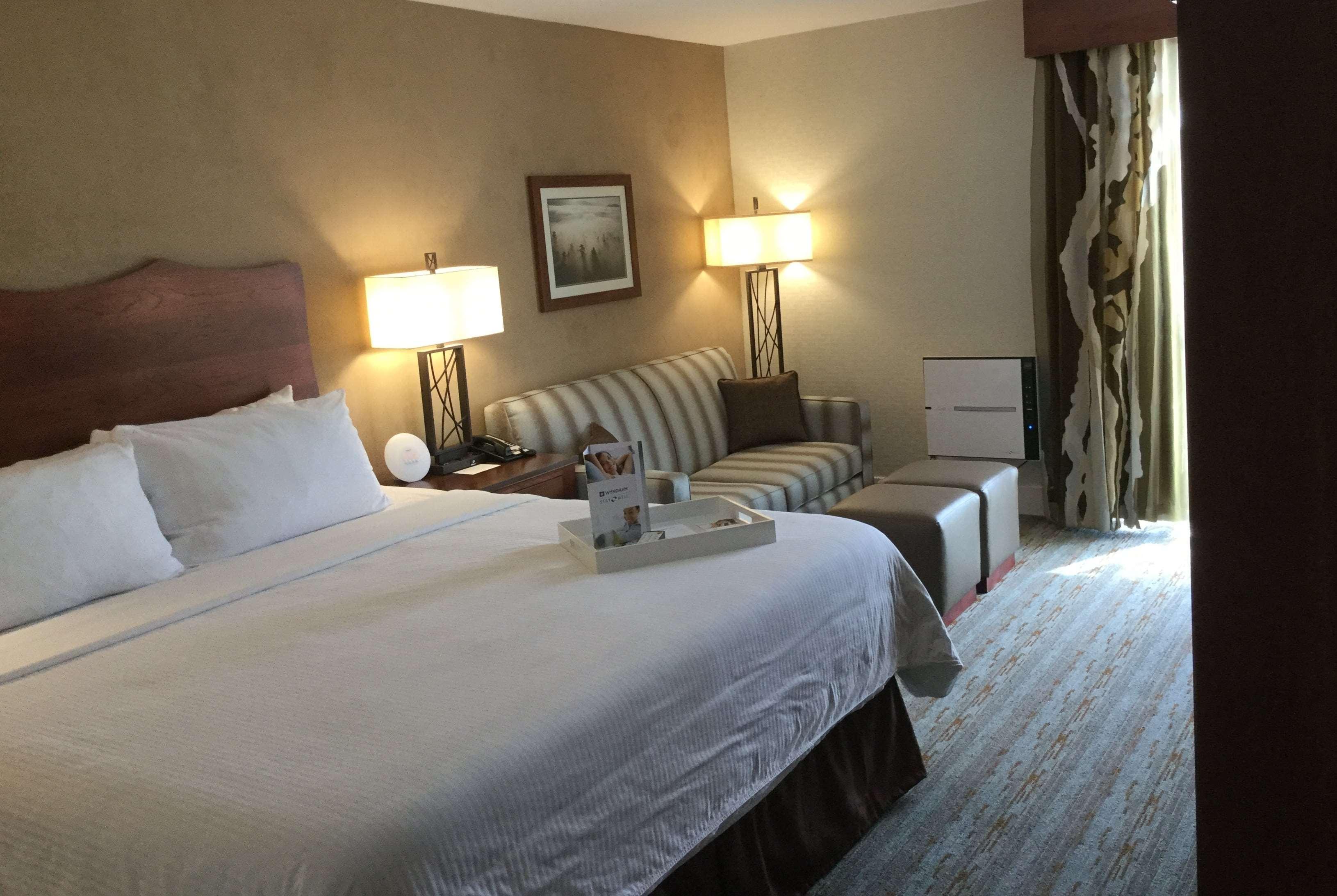 Wyndham Visalia Hotel Luaran gambar