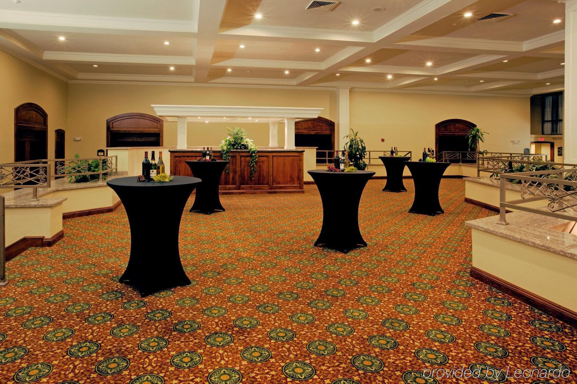 Wyndham Visalia Hotel Kemudahan gambar