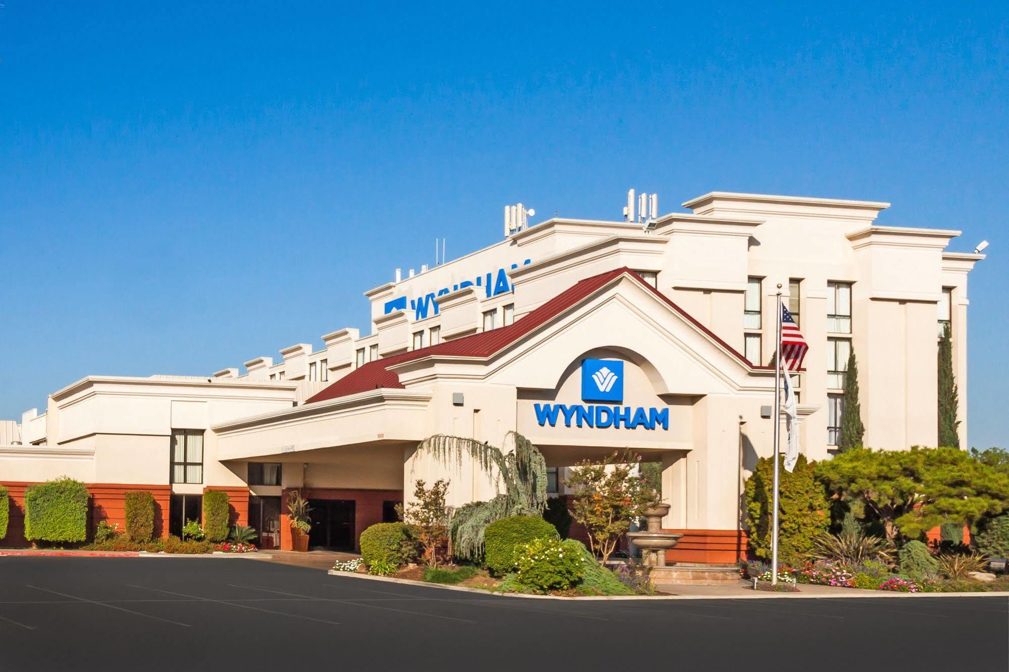 Wyndham Visalia Hotel Luaran gambar