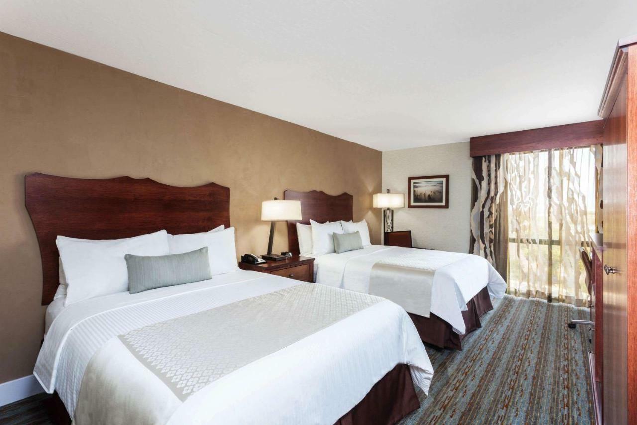 Wyndham Visalia Hotel Luaran gambar